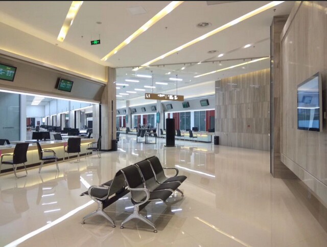 泰州興化市政務(wù)服務(wù)中心200窗口液晶叫號(hào)系統(tǒng)、PAD評(píng)價(jià)系統(tǒng)、觸摸查詢(xún)系統(tǒng)、自